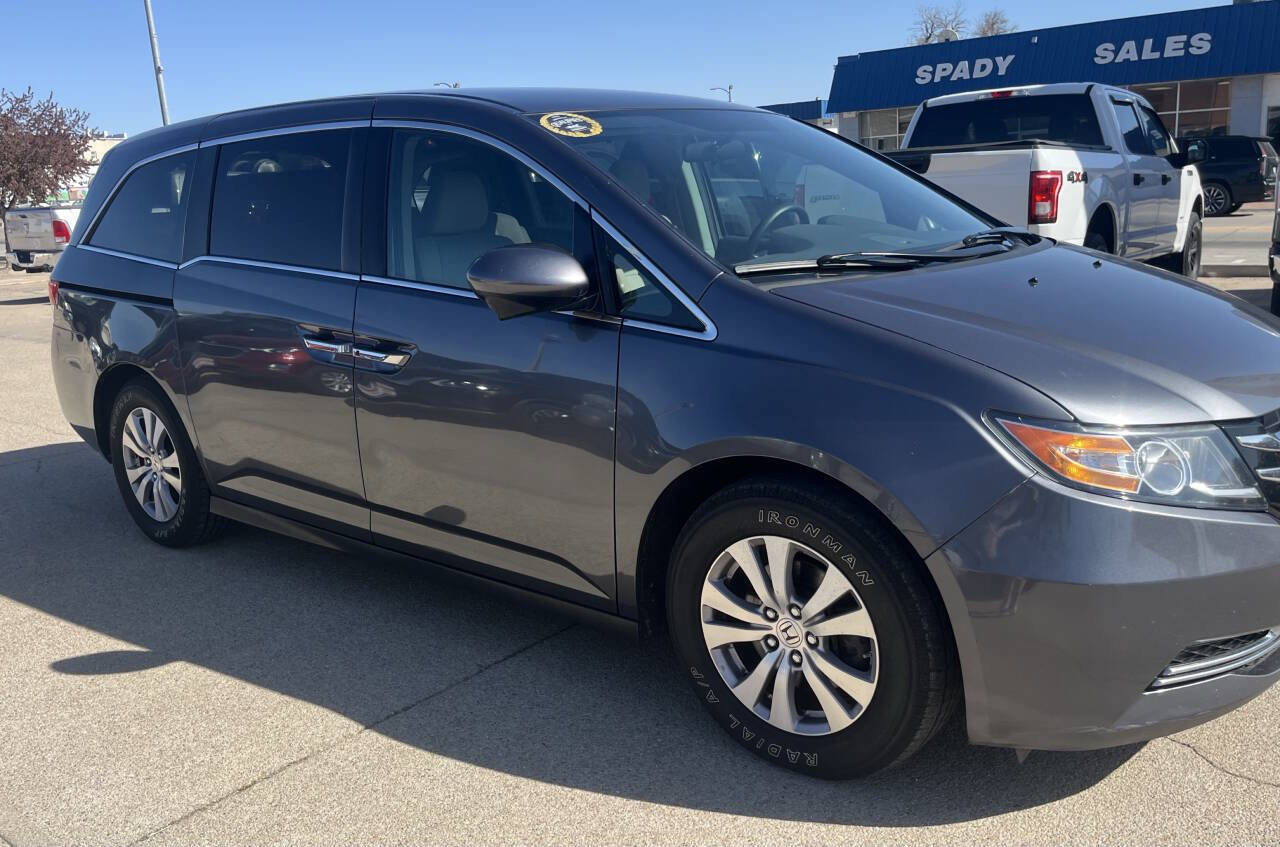 Used 2017 Honda Odyssey SE image 8