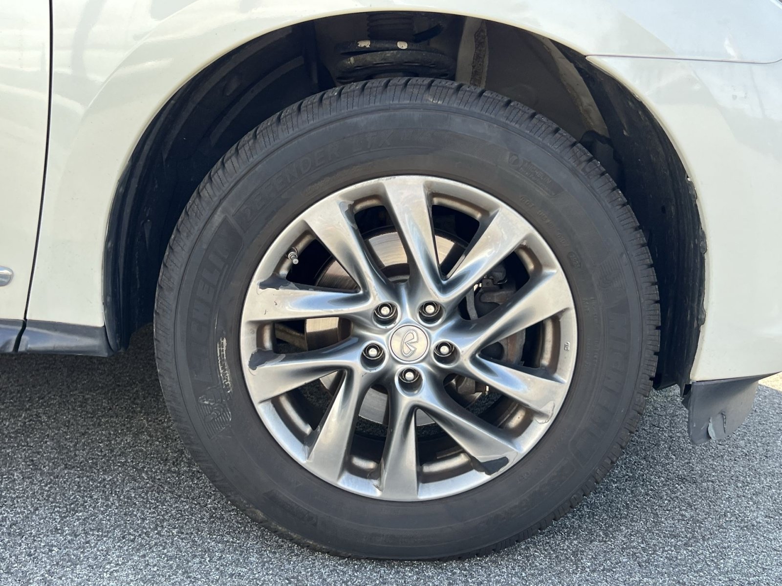 Used 2015 INFINITI QX60 Luxe w/ Premium Package AWD/4WD image 10