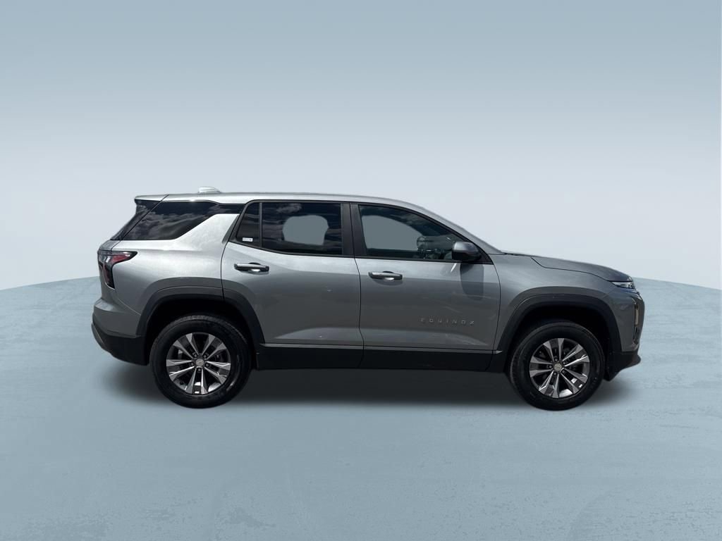 Used 2025 Chevrolet Equinox LT FWD image 9