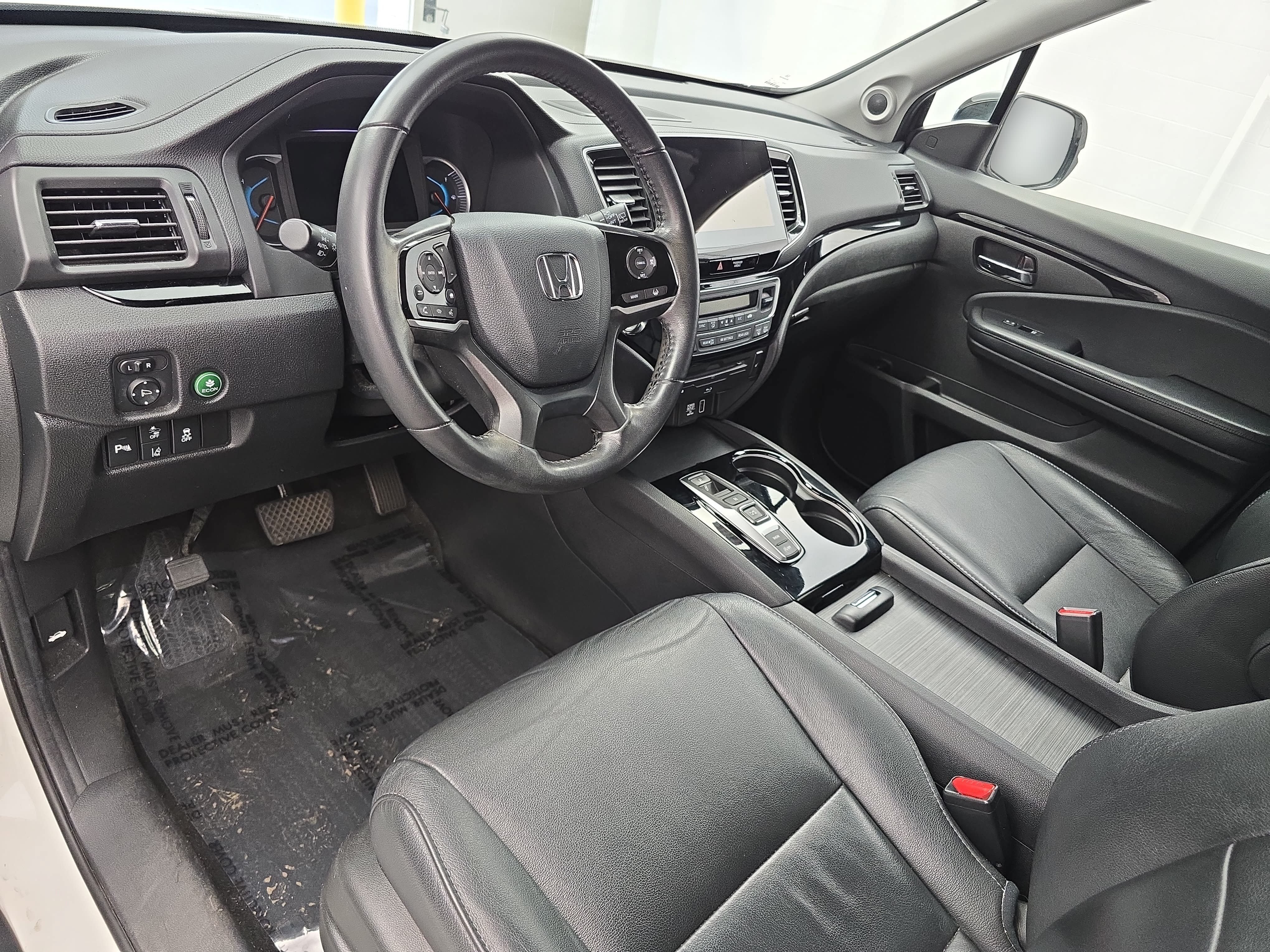 Used 2019 Honda Pilot Touring image 17