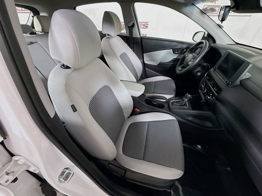 Certified 2023 Hyundai Kona SE w/ Cargo Package FWD image 29