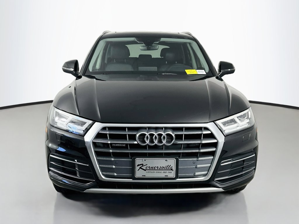 Used 2019 Audi Q5 2.0T Premium Plus w/ Premium Plus Package AWD/4WD image 2
