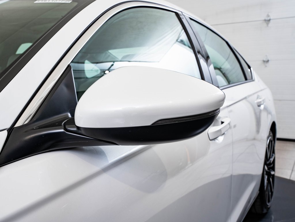 Used 2025 Honda Accord Touring image 17