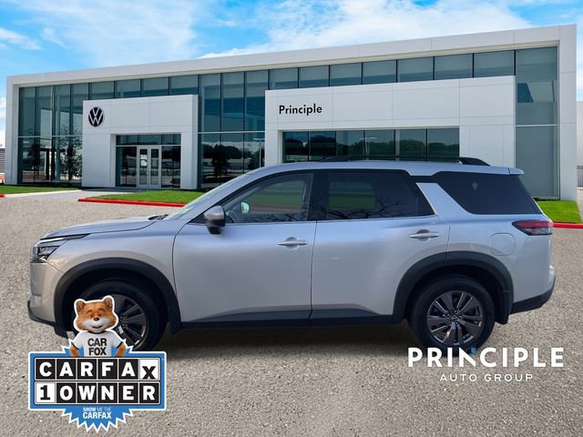 Used 2024 Nissan Pathfinder SV image 5