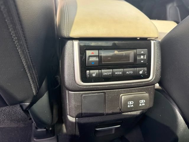 Used 2020 Subaru Ascent Limited w/ Technology Package AWD/4WD image 17