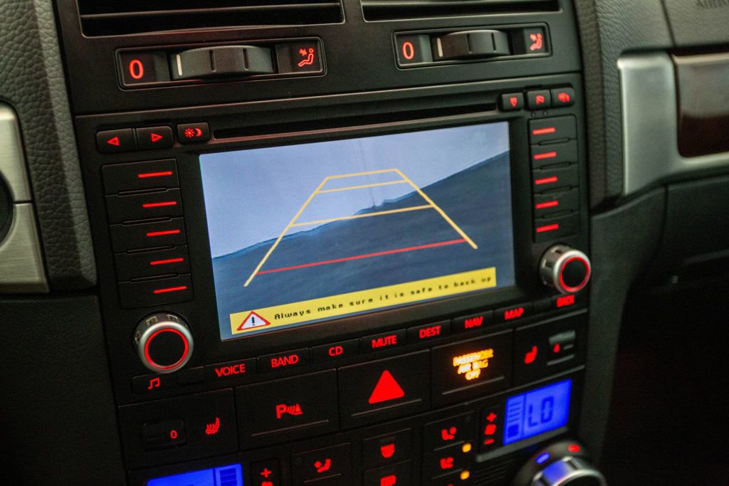 Used 2008 Volkswagen Touareg V10 TDI image 54