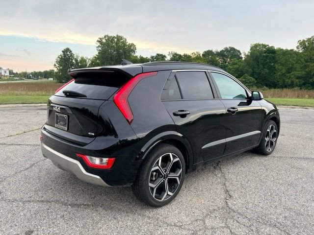 Certified 2025 Kia Niro EX Touring FWD image 5