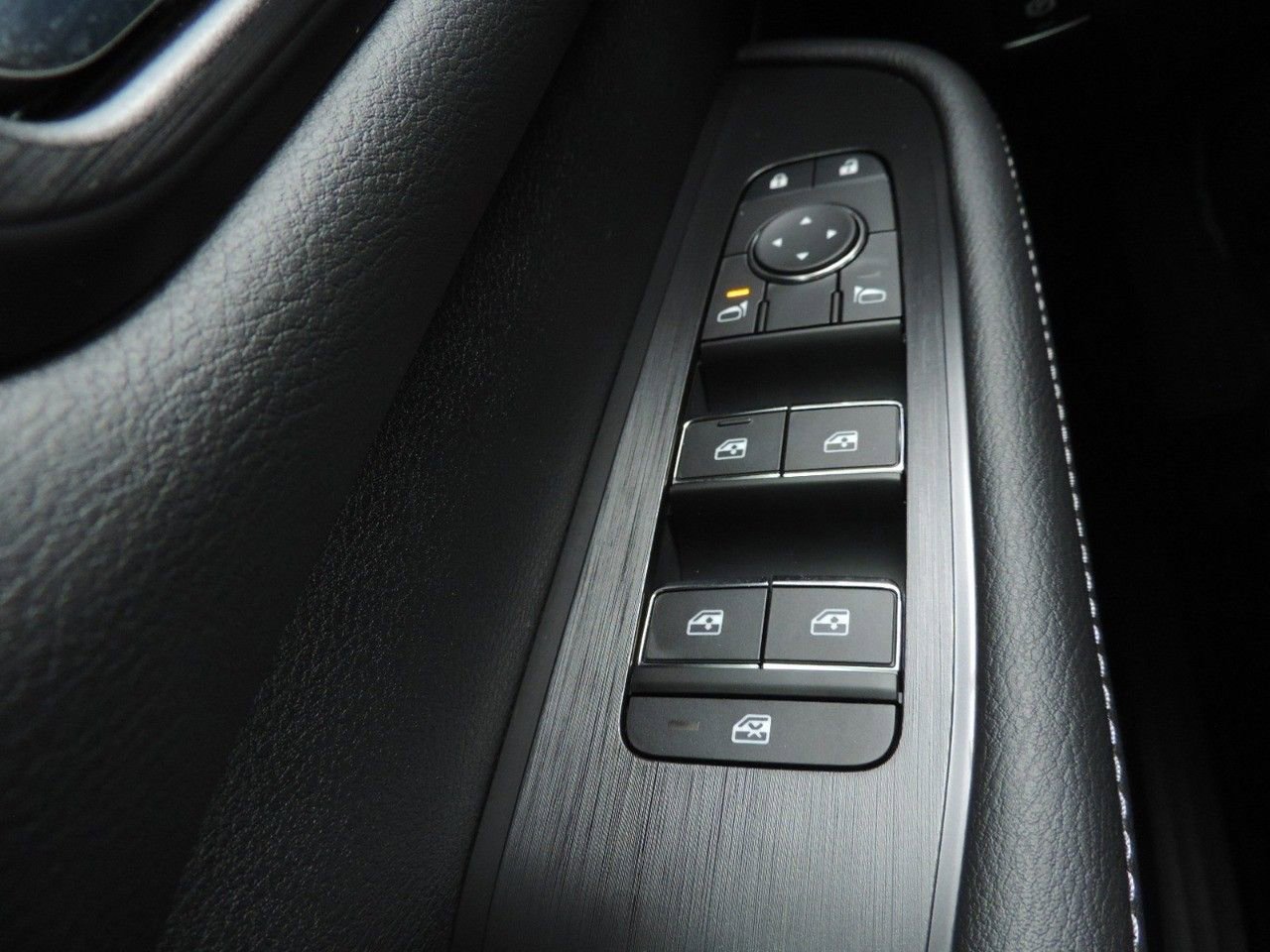 New 2026 Nissan Armada SV image 22