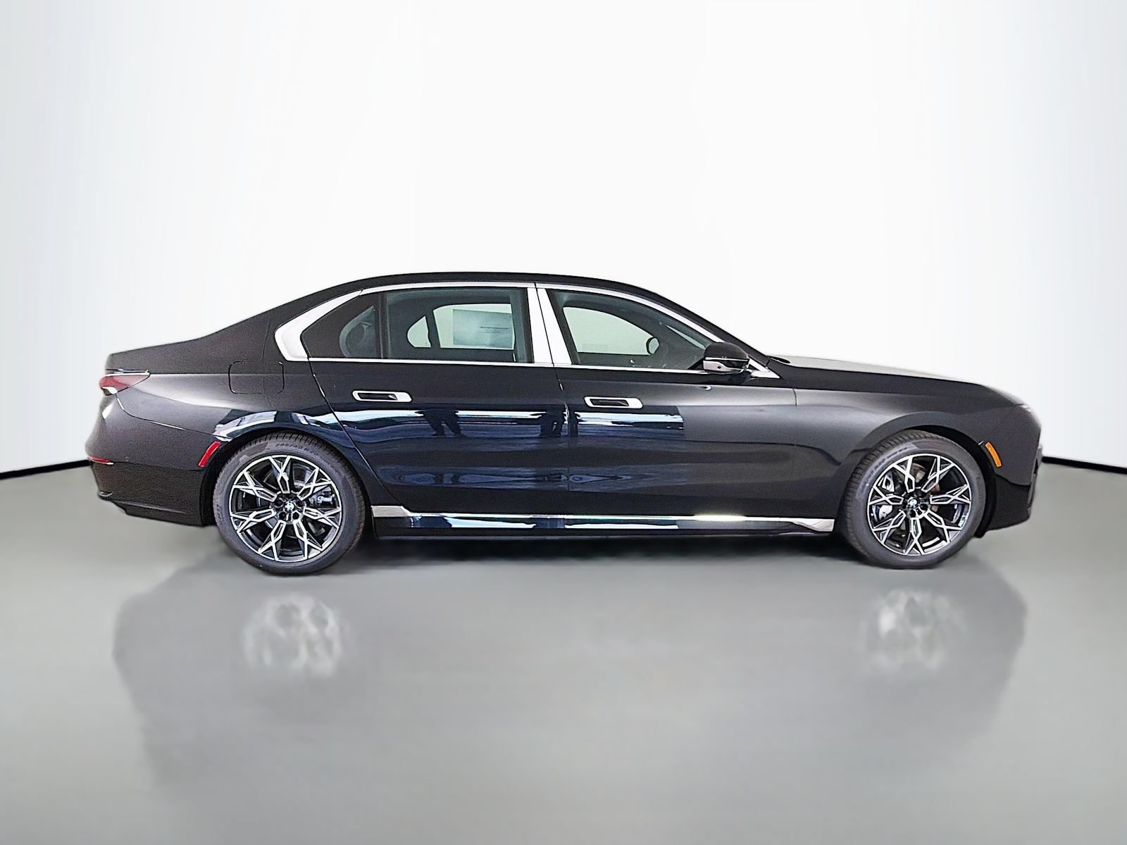 New 2026 BMW i7 xDrive60 AWD/4WD image 8