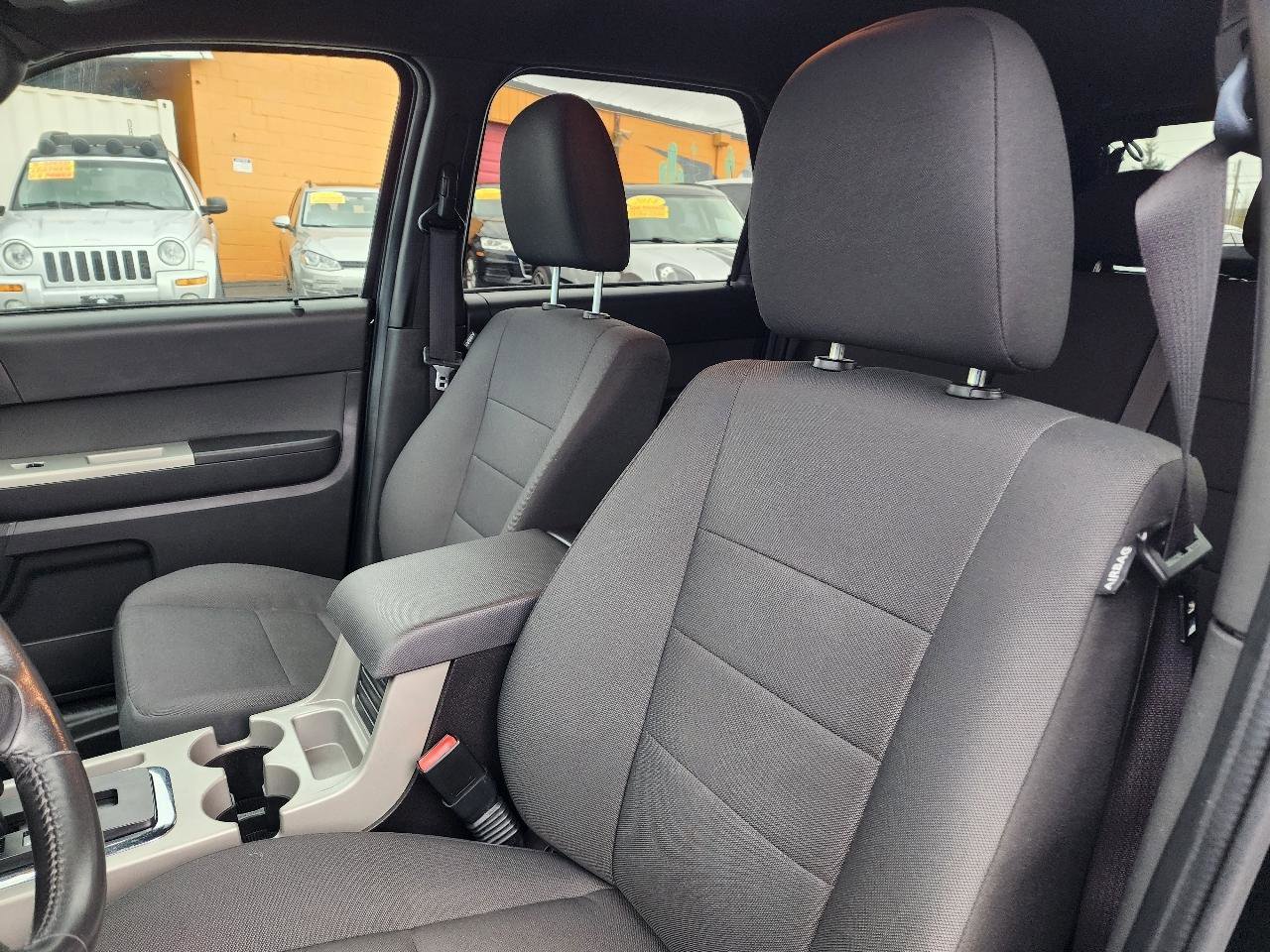 Used 2010 Ford Escape XLT image 11