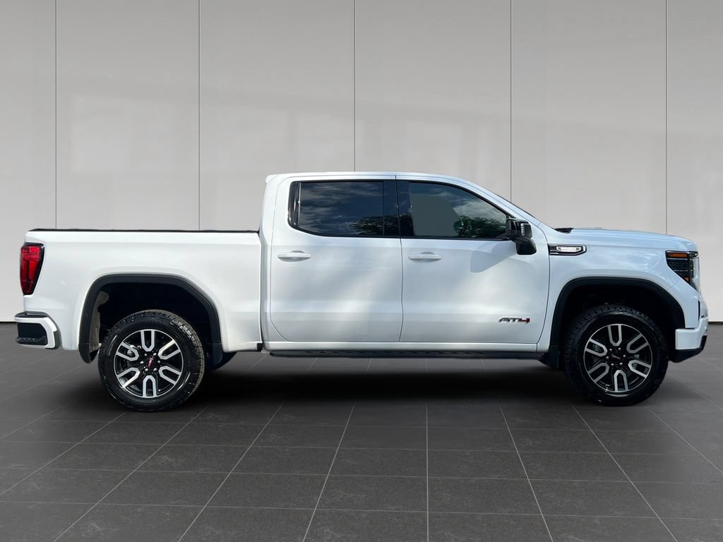 Used 2023 GMC Sierra 1500 AT4 w/ AT4 Premium Package AWD/4WD image 6