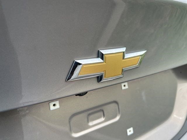 Used 2017 Chevrolet Malibu LT image 46