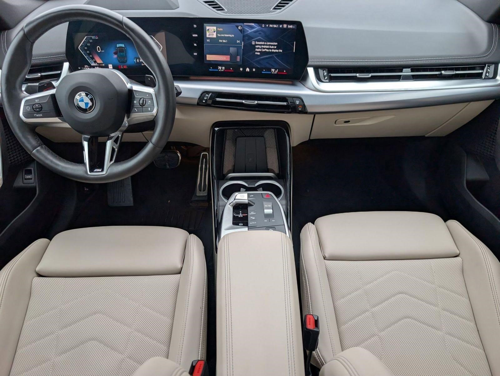 Used 2025 BMW X1 xDrive28i w/ Technology Package image 16
