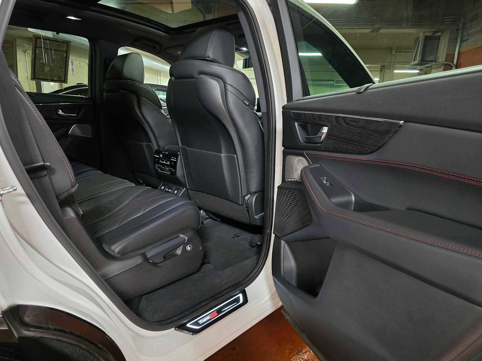 Used 2023 Acura MDX Type S image 15