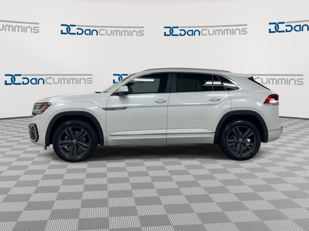 Used 2022 Volkswagen Atlas Cross Sport SEL R-Line AWD/4WD image 5