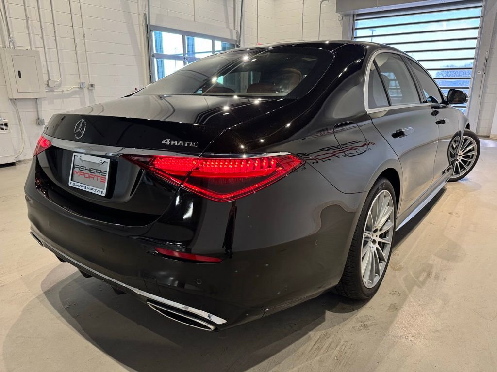 Used 2022 Mercedes-Benz S 500 4MATIC w/ AMG Line Package image 4