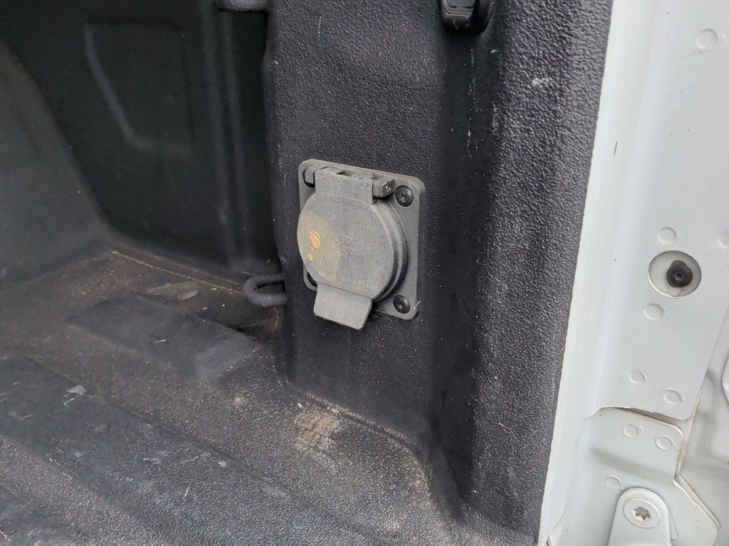 Used 2021 GMC Sierra 1500 AT4 w/ Technology Package image 46