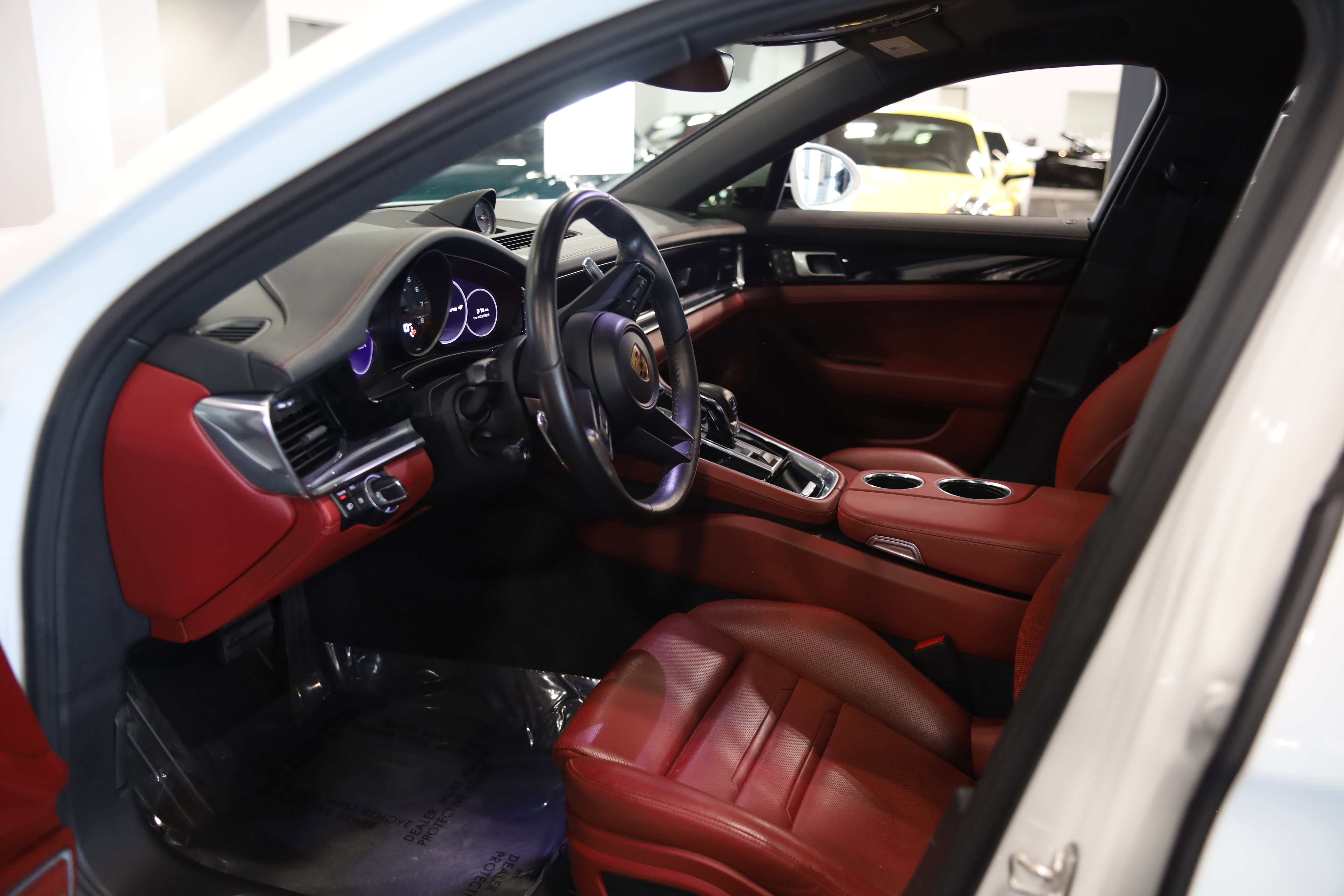 Used 2022 Porsche Panamera 4 AWD/4WD image 17