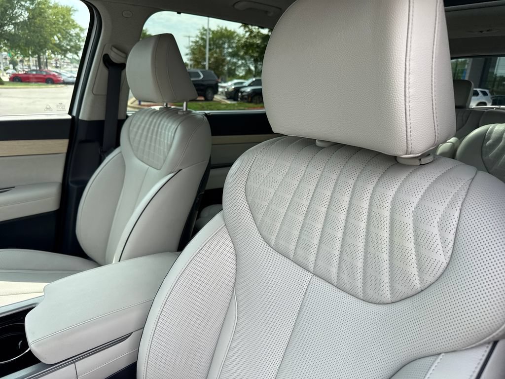 Certified 2024 Hyundai Palisade Limited AWD/4WD image 13