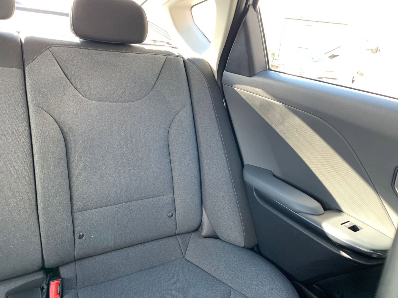 Used 2025 Kia K4 LXS image 37