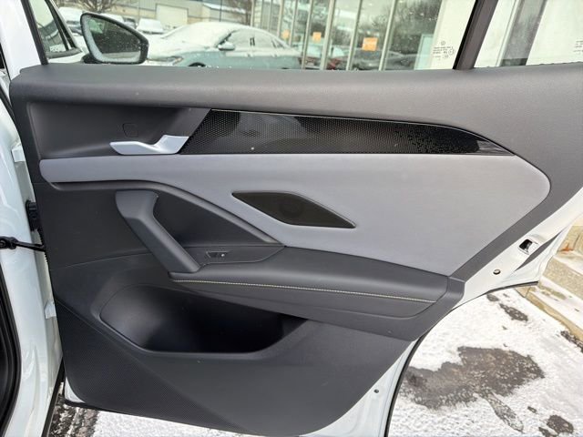 New 2026 Volkswagen Tiguan SE image 38