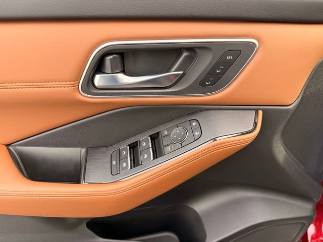 New 2026 Nissan Rogue Platinum w/ Platinum Premium Package image 11