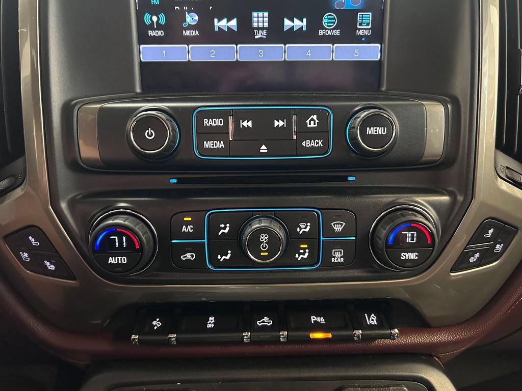 Used 2016 Chevrolet Silverado 2500 High Country w/ High Country Premium Package AWD/4WD image 20