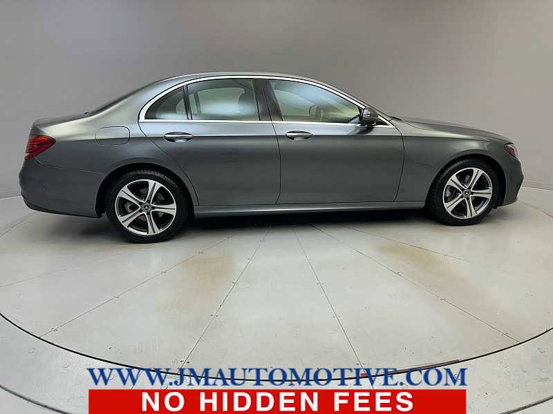 Used 2018 Mercedes-Benz E 300 4MATIC image 6