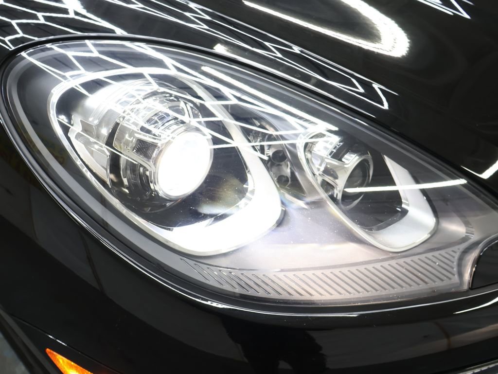 Used 2018 Porsche Macan Sport Edition image 25