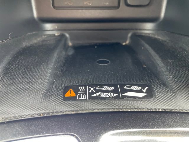 Used 2023 Chevrolet Equinox Premier image 28
