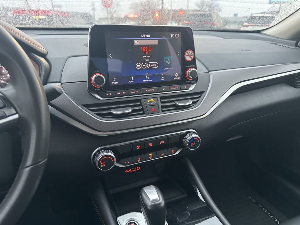 Used 2025 Nissan Altima 2.5 SR image 17