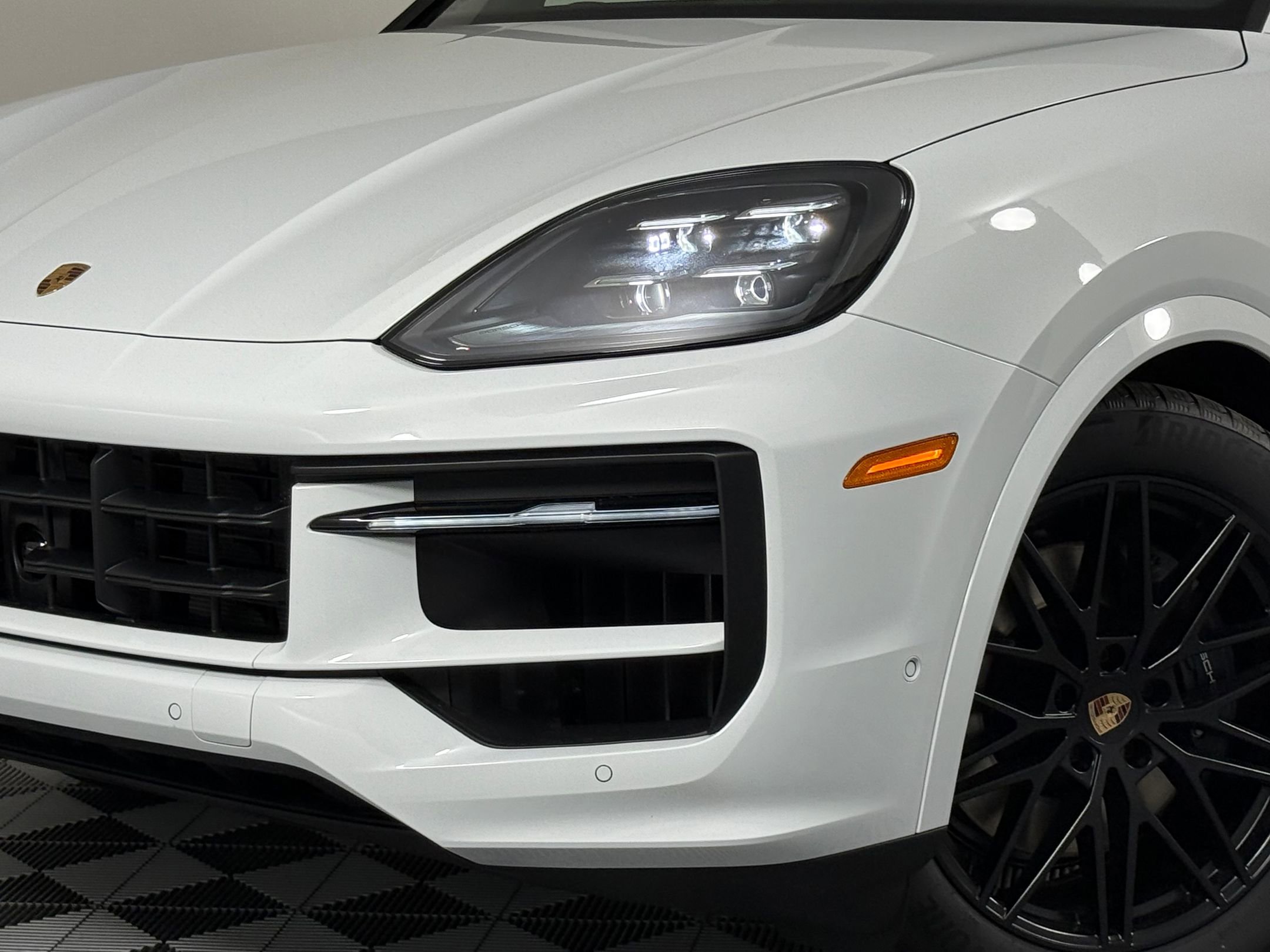 New 2026 Porsche Cayenne Coupe image 11