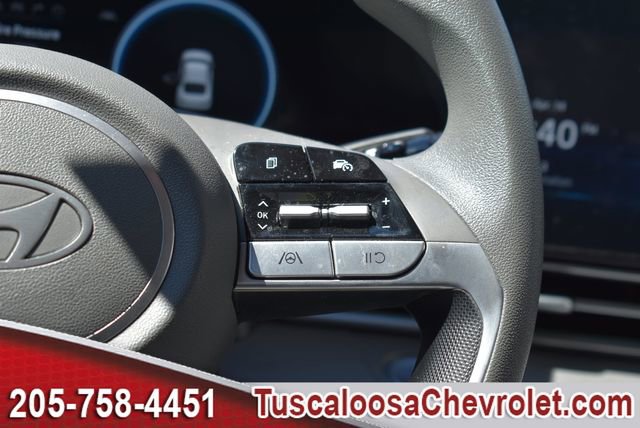 Used 2024 Hyundai Elantra SEL FWD image 26
