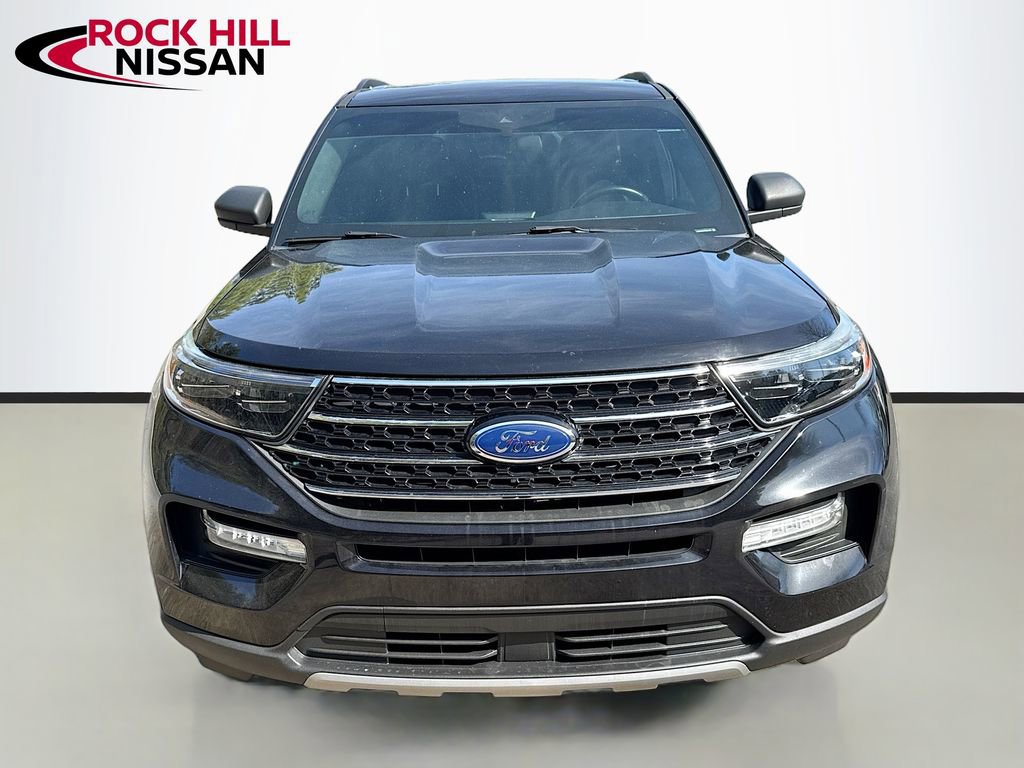 Used 2020 Ford Explorer XLT w/ Equipment Group 202A image 2