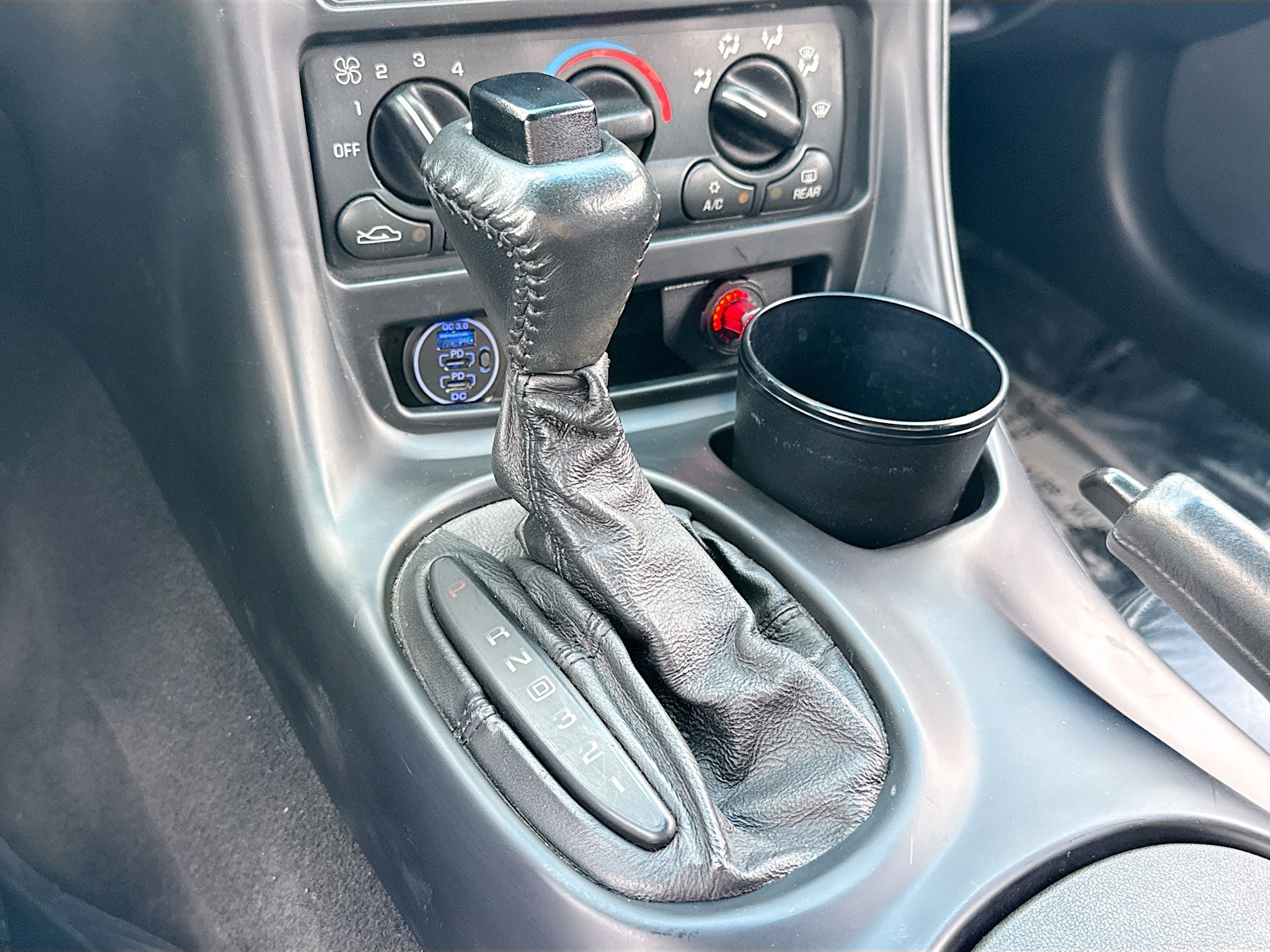 Used 1997 Chevrolet Corvette Coupe RWD image 27