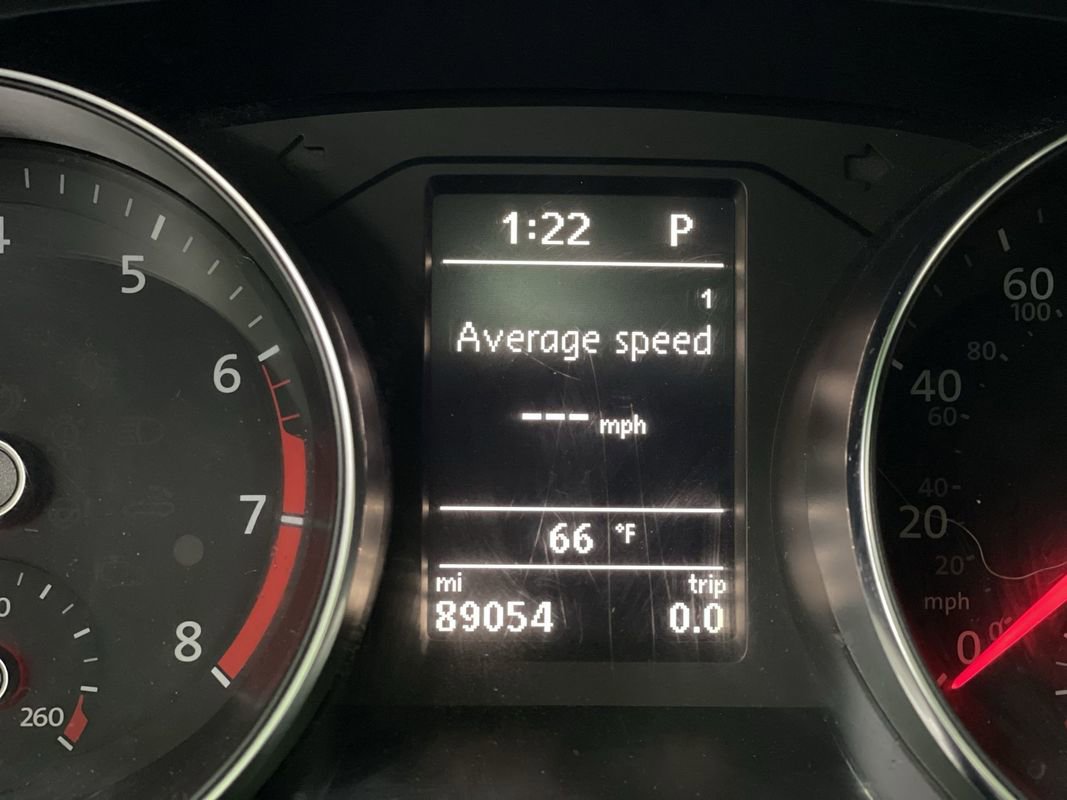 Used 2018 Volkswagen Passat 3.6 image 18