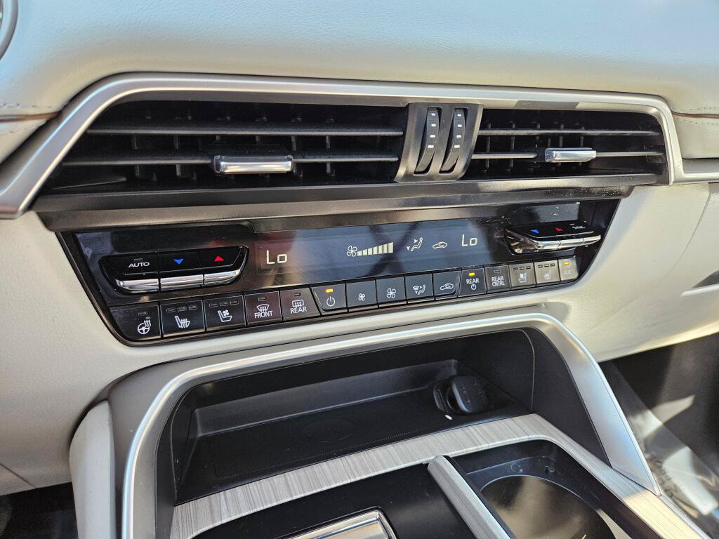Used 2024 MAZDA CX-90 Plug-In Hybrid w/ Premium Plus AWD/4WD image 24