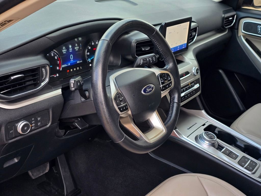 Used 2021 Ford Explorer XLT w/ Equipment Group 202A image 26