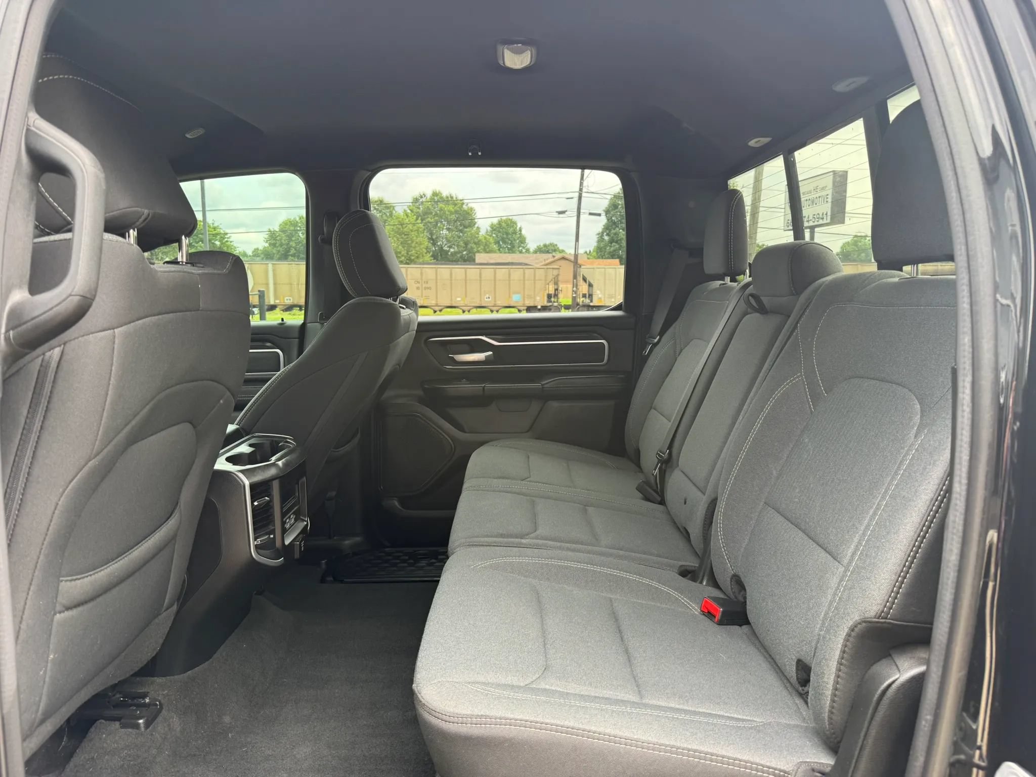 Used 2022 RAM 1500 Big Horn AWD/4WD image 16