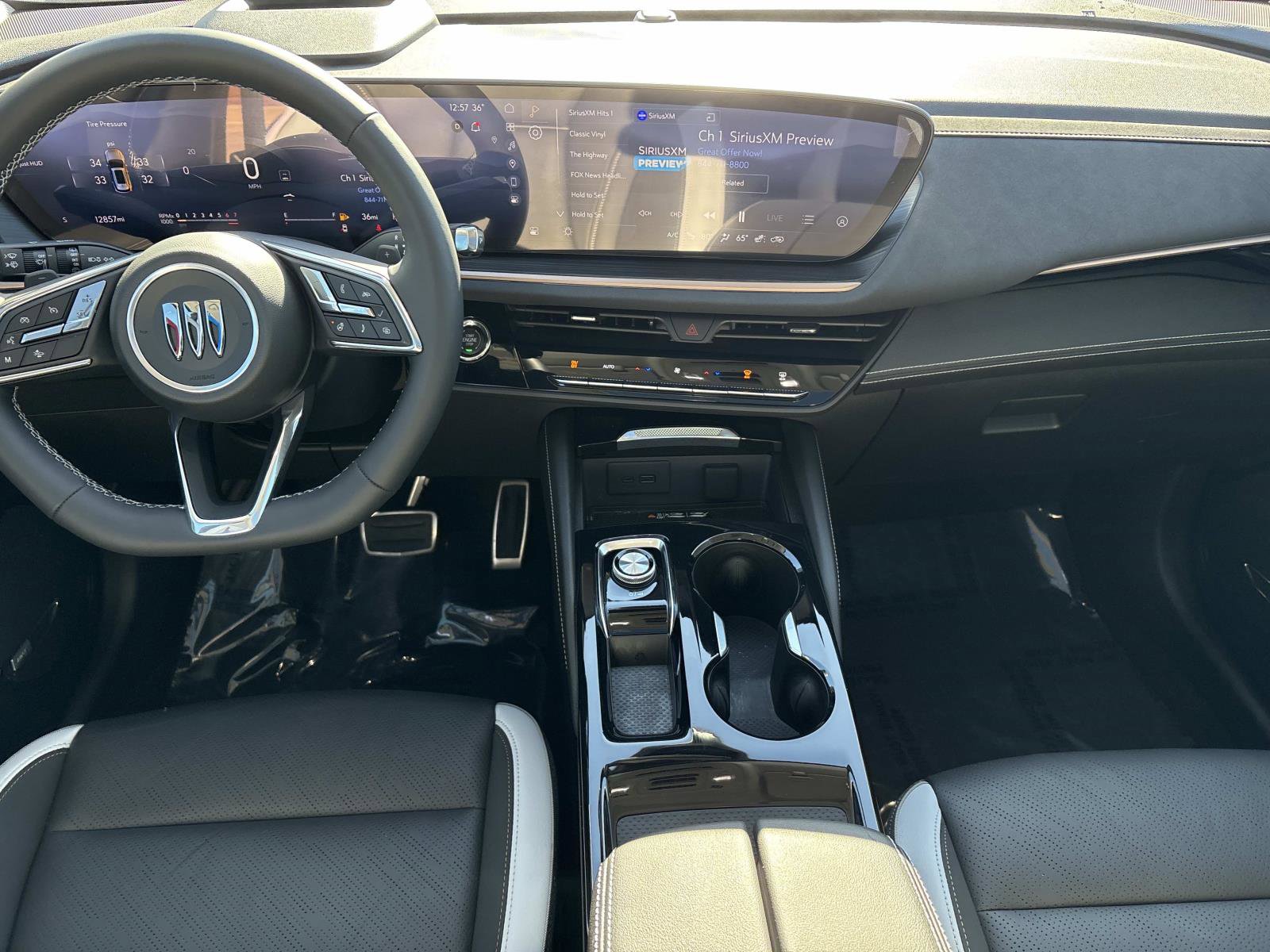 Used 2024 Buick Envision Sport Touring image 29