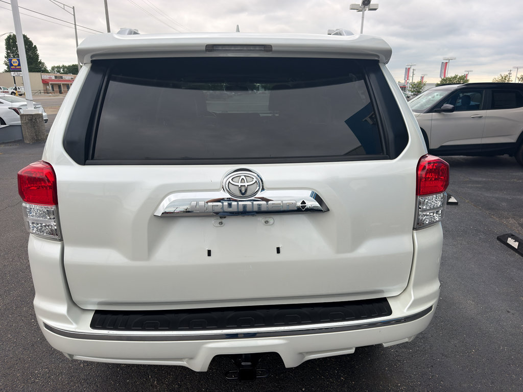 Used 2012 Toyota 4Runner Limited AWD/4WD image 7