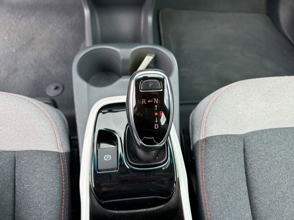 Used 2017 Chevrolet Bolt LT image 12