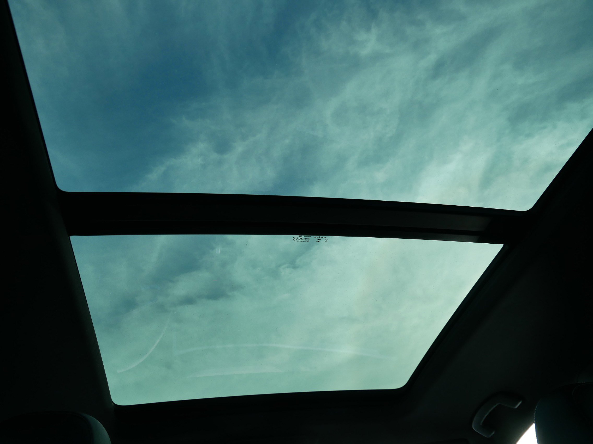 Used 2021 Volkswagen Atlas Cross Sport SEL Premium image 20