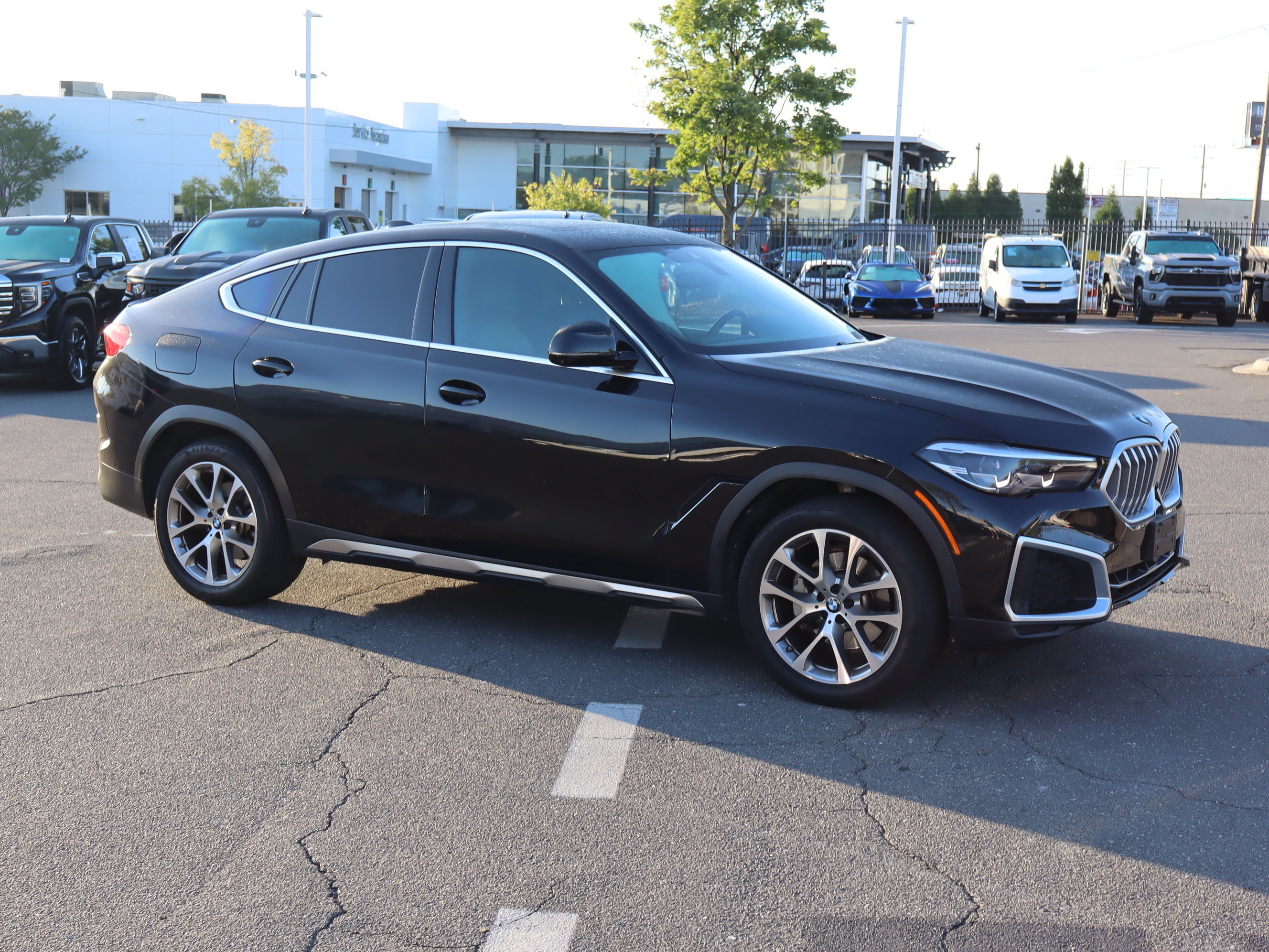 Used 2022 BMW X6 xDrive40i w/ Premium Package AWD/4WD image 13
