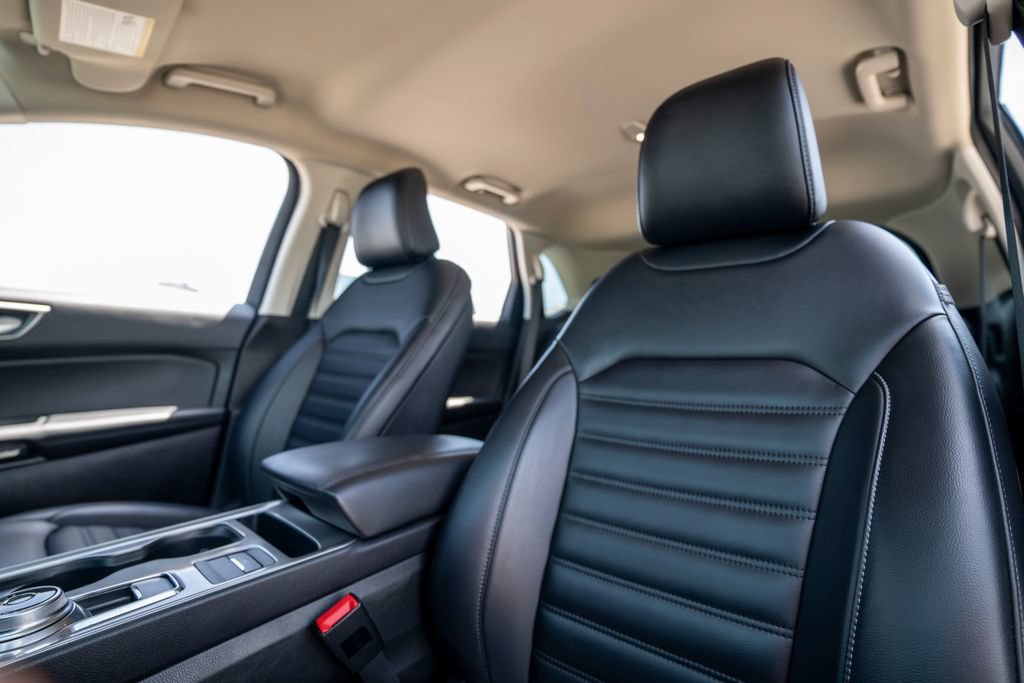 Used 2023 Ford Edge SEL w/ Convenience Package AWD/4WD image 5