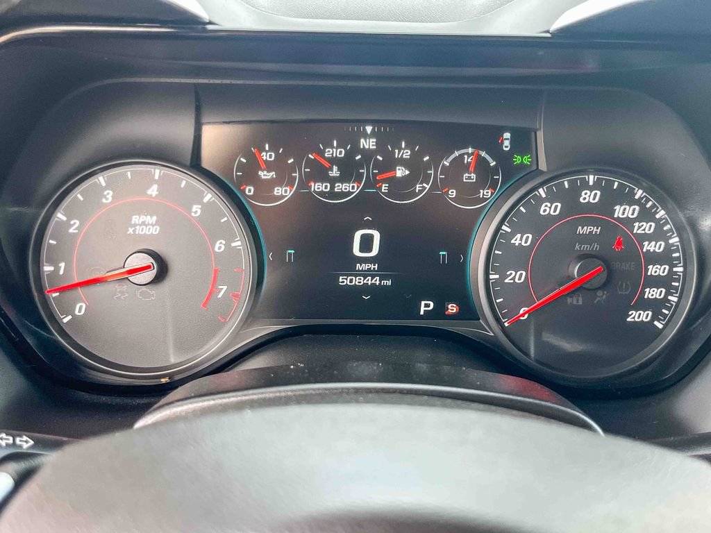 Used 2018 Chevrolet Camaro SS w/ LPO, Ground Effects Package image 9