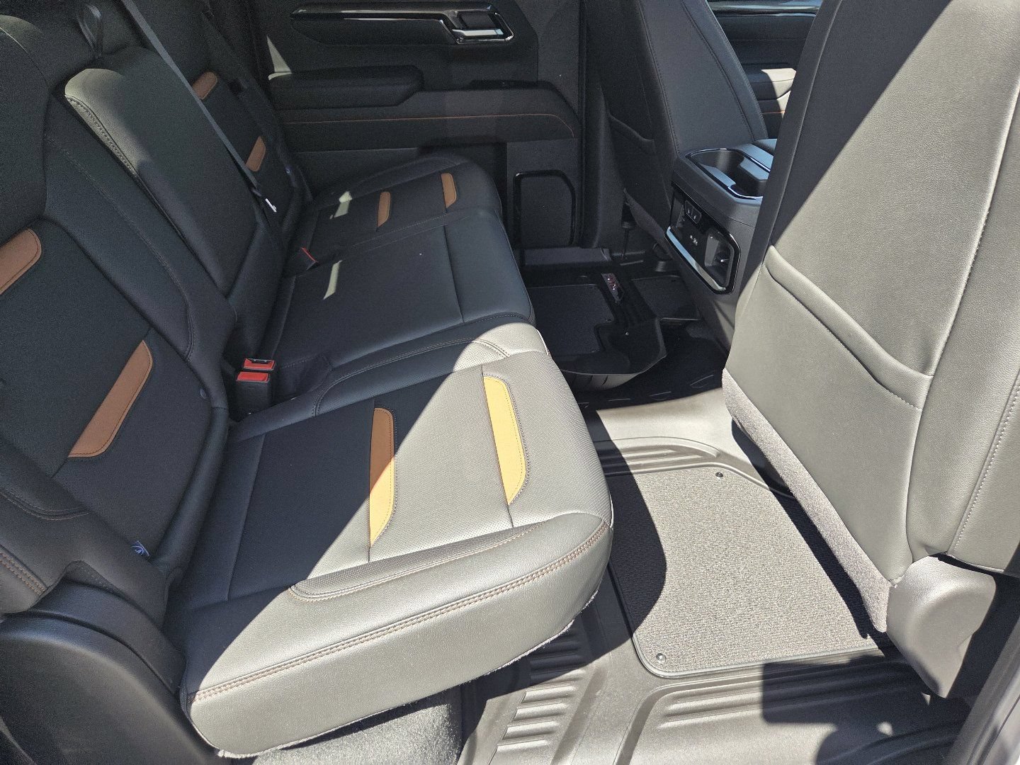 New 2026 GMC Sierra 1500 AT4 w/ AT4 Premium Package AWD/4WD image 25
