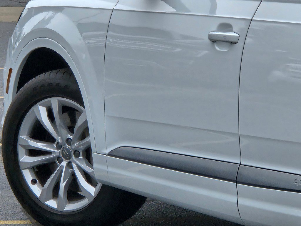 Used 2017 Audi Q7 3.0T Premium Plus w/ Premium Plus Package image 16