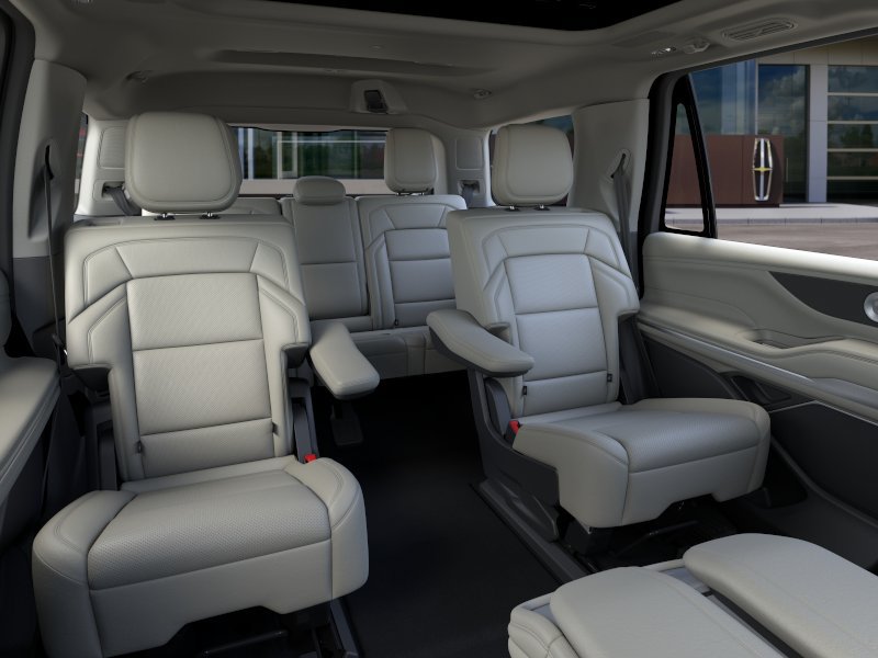 New 2026 Lincoln Navigator Reserve AWD/4WD image 11