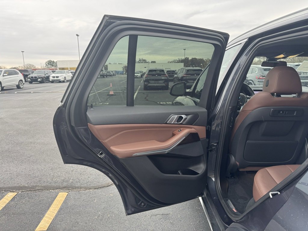 Used 2019 BMW X5 xDrive40i w/ Convenience Package image 14